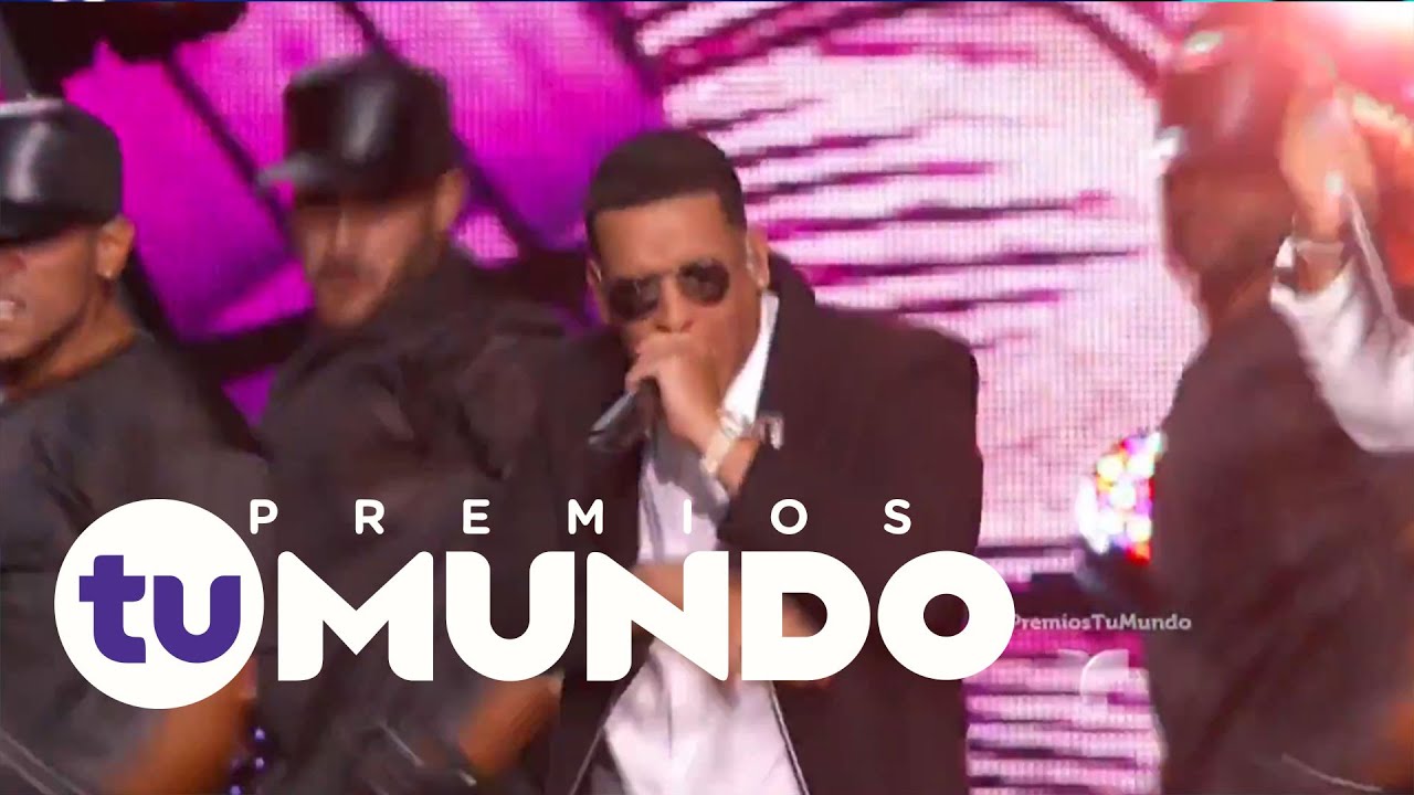 Chino y Nacho cantan junto a Daddy Yankee | Premios Tu Mundo 2016 | Entretenimiento