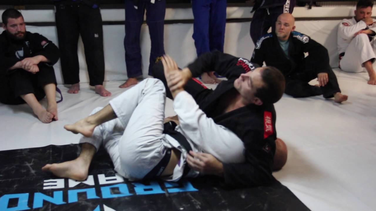 Roger Gracie - side control, mount,  kimura grip