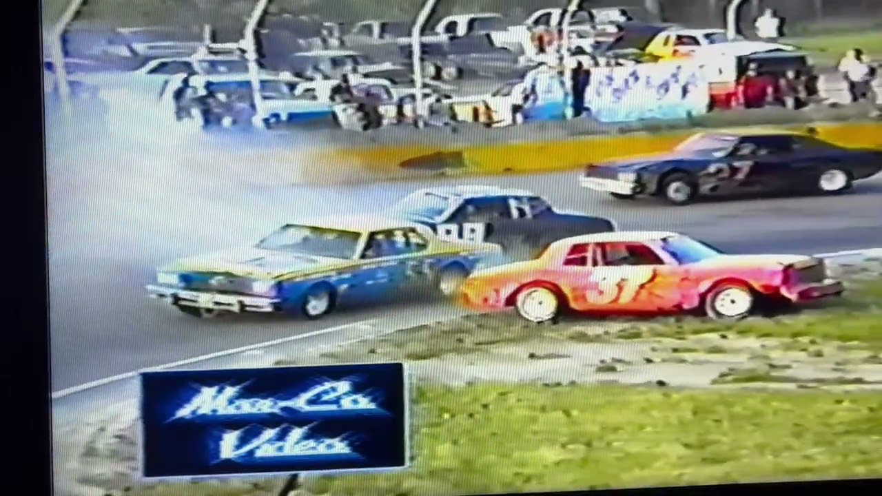 The Cowboy Collection - 06/13/92 - Trophy heats... too many!