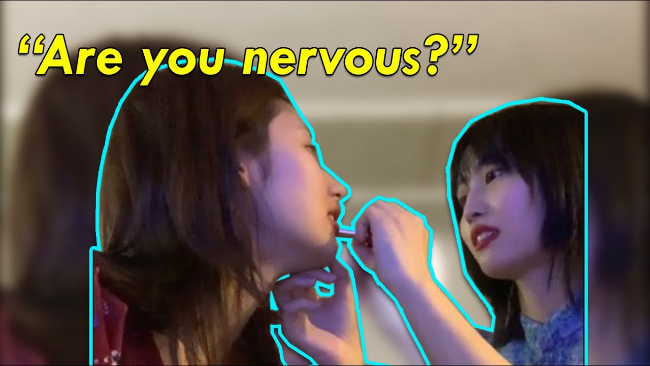 MOMO applying SANA's lipstick like great friends do...