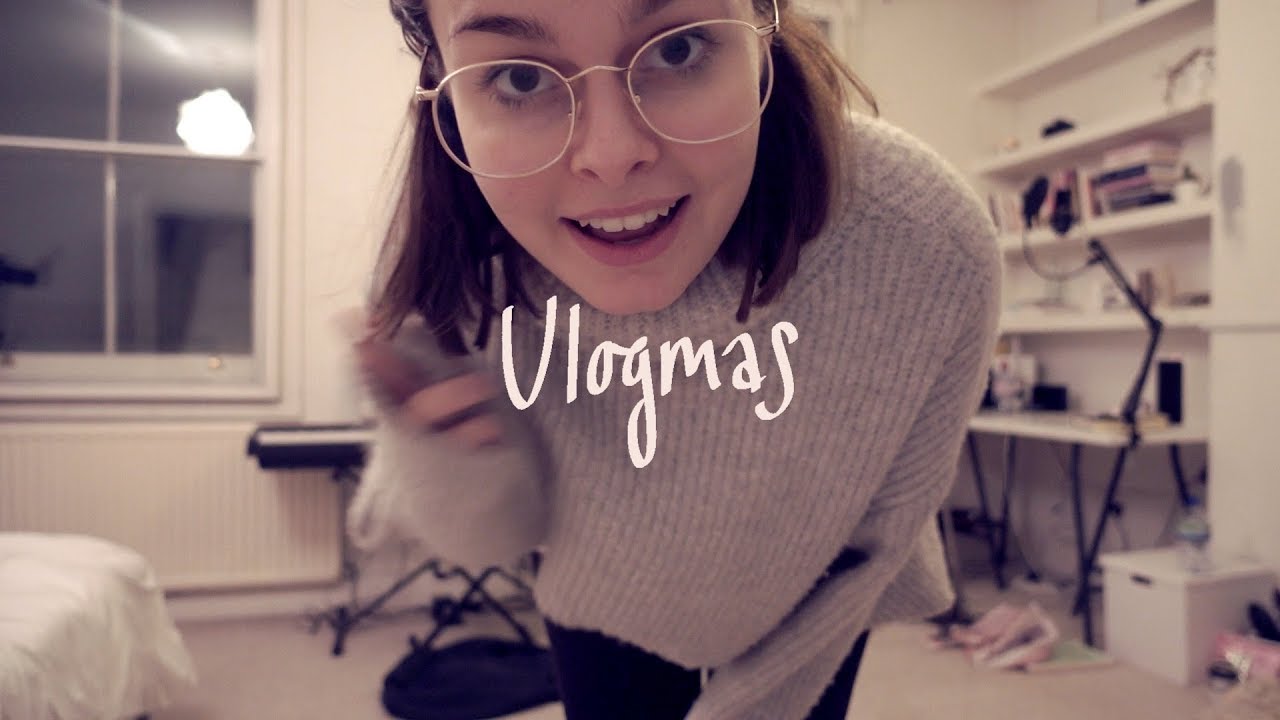 Studio Day and Cooking Pasta | VLOGMAS NO.3 | Lucy Moon