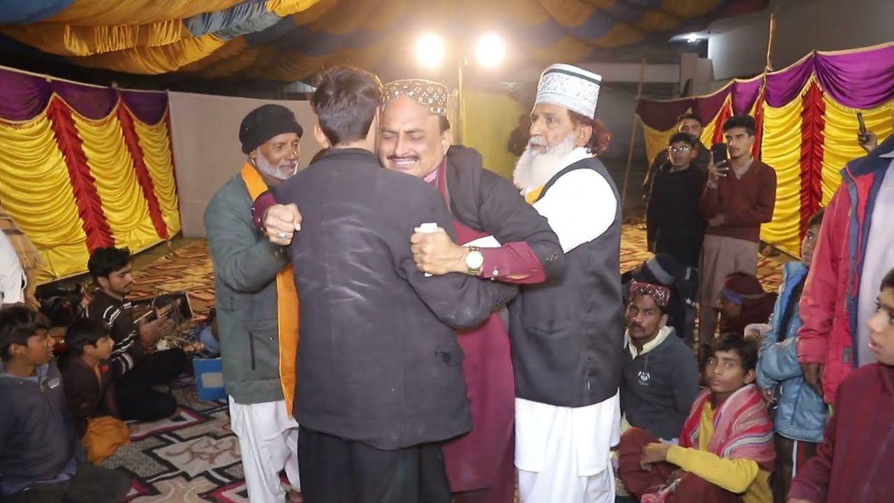 Siah Gaisuon Waly Siah Kar Hun Me || Karam Karam Mere Aqa Gunahgar Hun Me || Darbar-e-Roomi