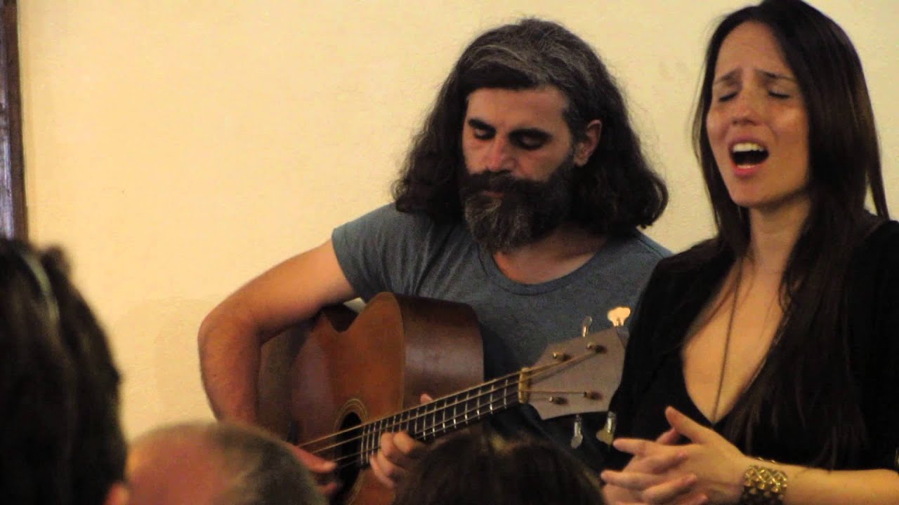 Fado Ana Margarida - Os meus olhos são dois círios (Fado Menor)
