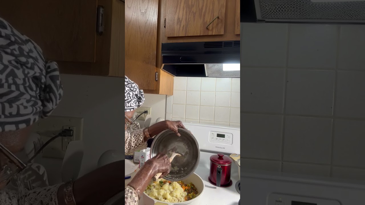 Ground beef and potatoes pie #food #some different 