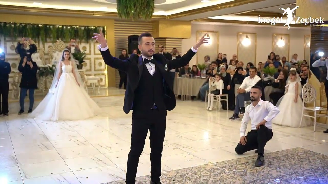 İneg&ouml;l Zeybek Ekibi- Muhteşem G&ouml;steri ''GERİZLERBAŞI ZEYBEĞİ''