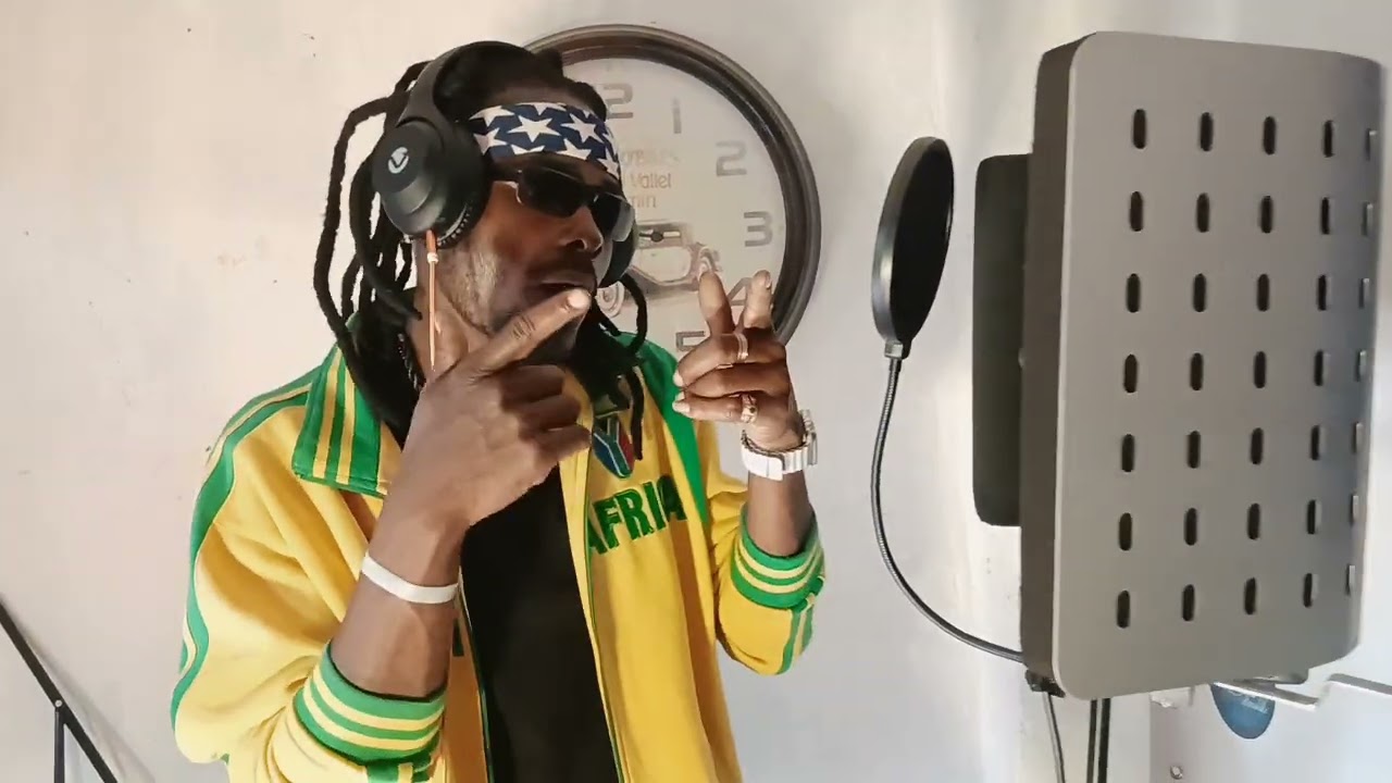 ROXLEY B- BEST VOCALIST RIDDIM -SKYMAX RECORDS ZW