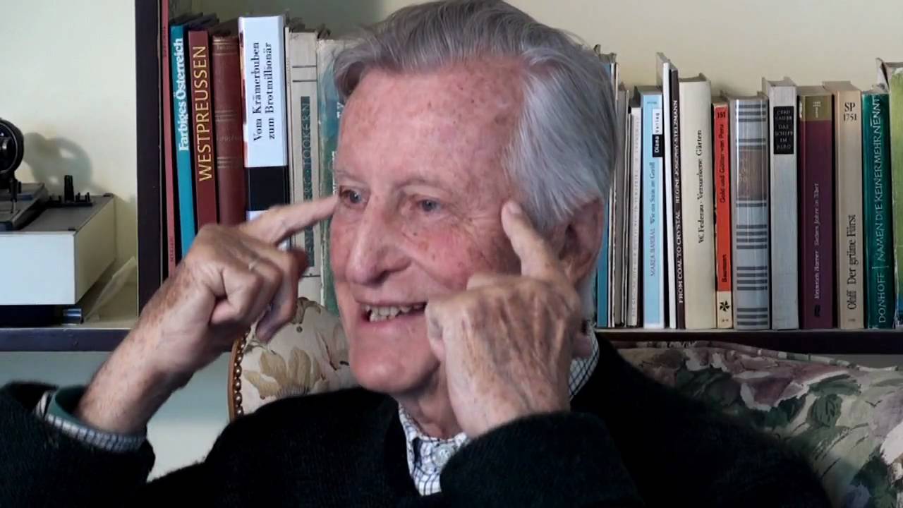 Stuka pilot interview 26: Emergency landing on Vichy French airport in Algiers.