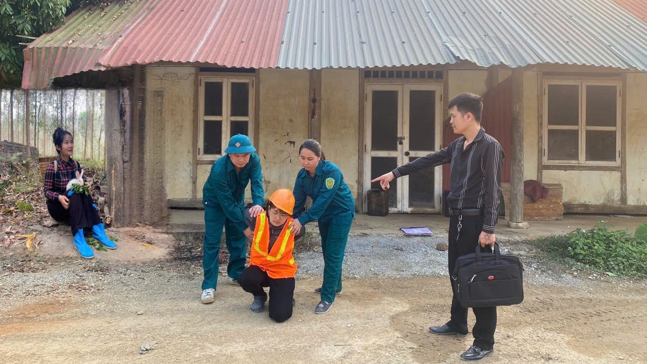 The lucky single girl was helped by the police to find justice for herself.