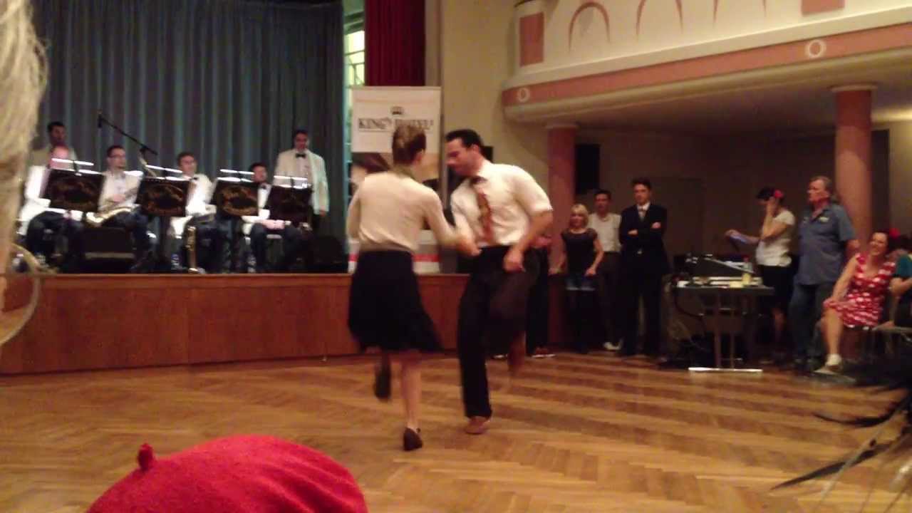 Stephen Sayer & Chandrae (Chanzie) Roettig, Shag in Munich