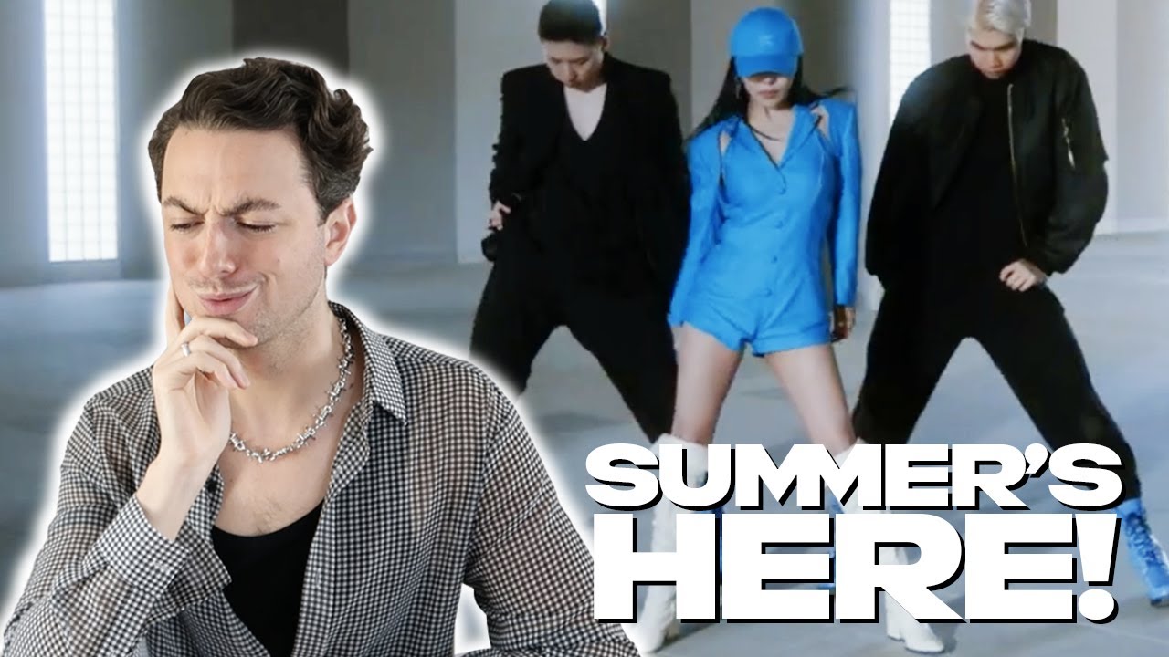 FASHION EXPERT REACTS:휘인 (Whee In) - water color MV