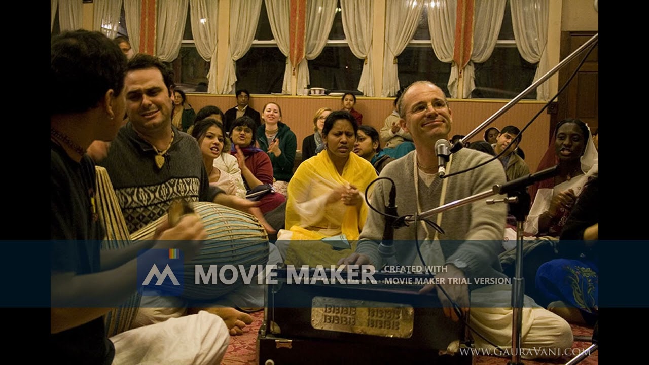 Best Kirtan ever by Sri Prahlad (Hare Krishna Maha Mantra)
