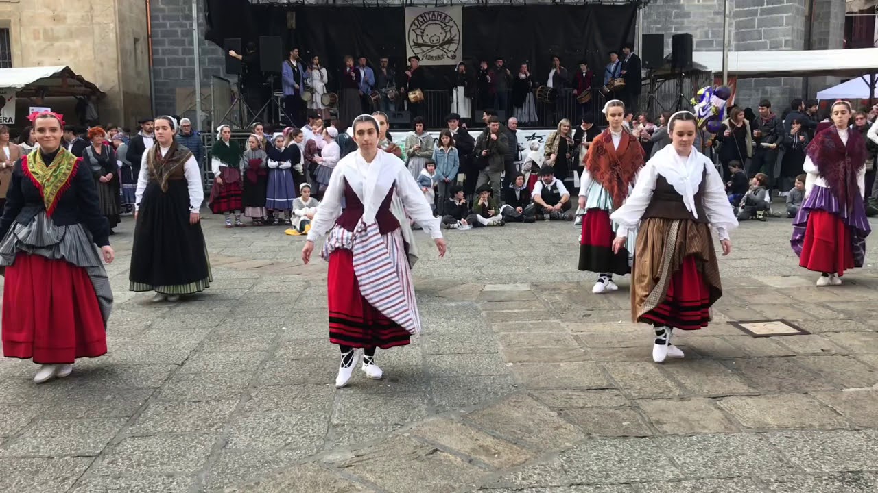 Santamasak 2018 - Lore Gazteak