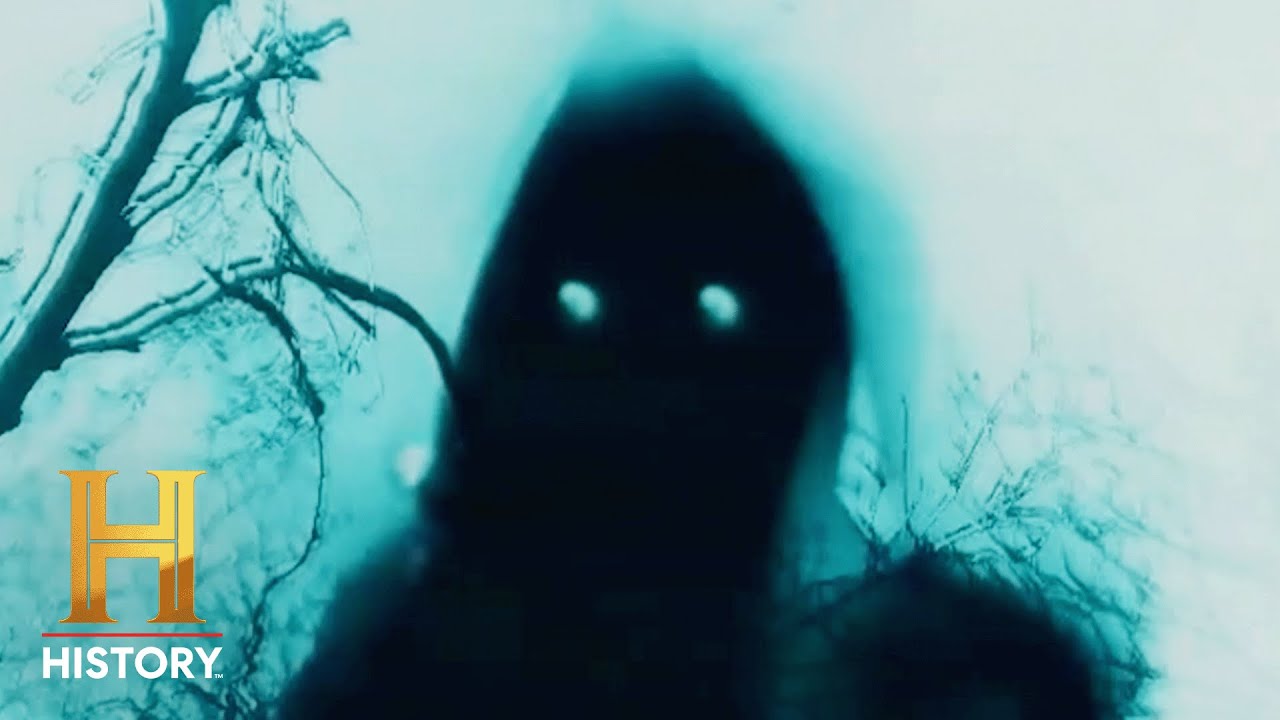 CHILLING EVIDENCE OF SHADOW PEOPLE - &ldquo;It Completely Engulfed Her Friend&rdquo; | Ancient Aliens | #Shorts