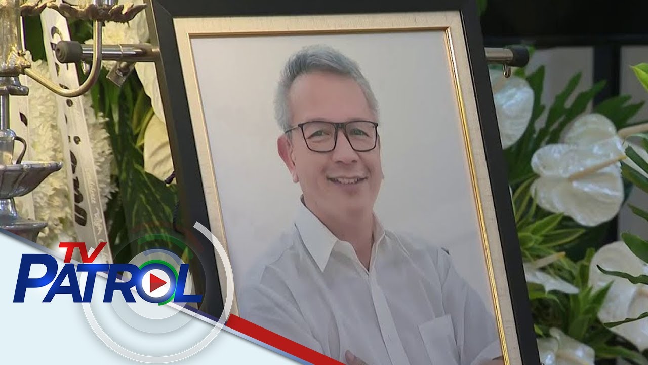 Ilang personalidad dumalo sa burol ni Mario Dumaual | TV Patrol