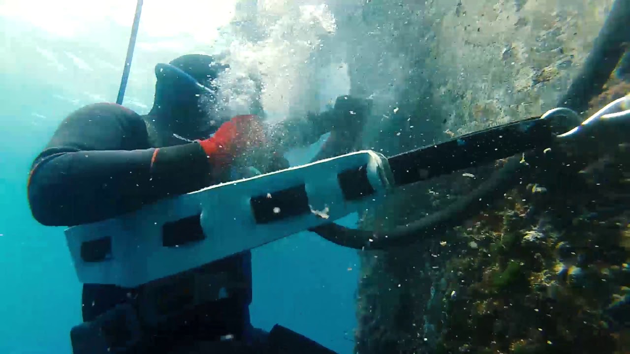 Freelance Diver Sardinia lavori marittimi e subacquei s.r.l.  RESINATURA sUBACQUEA