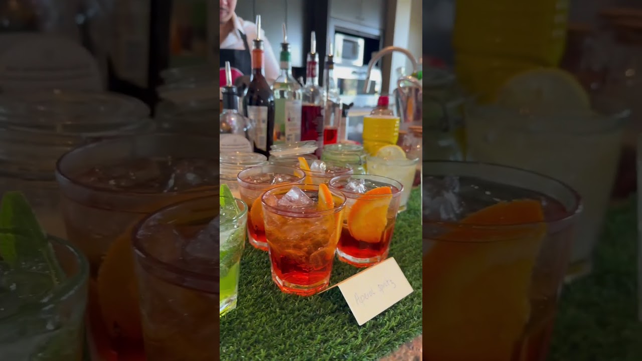 Alcohol loves you back🥃 (just not the day after) #alcohol #cocktails #bartender #cocktailporn