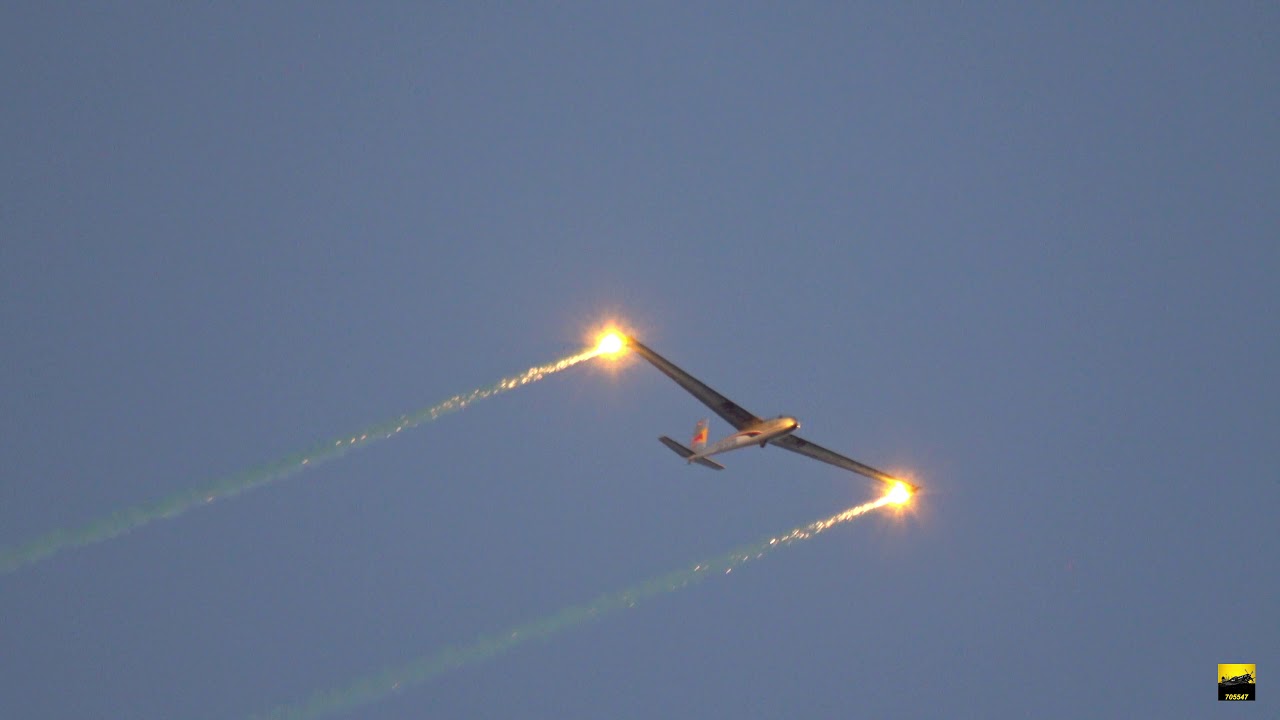 Blanix Team - Glider Aerobatic Night Show at Hahnweide Airshow 2019
