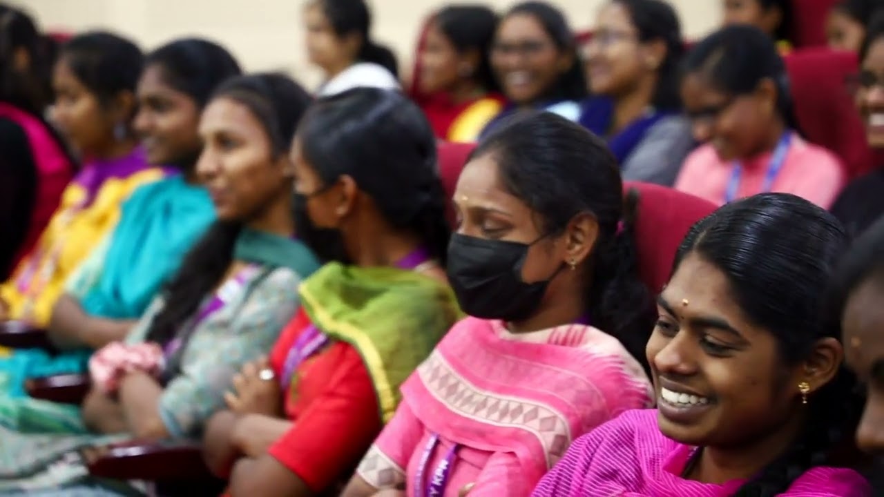 கோவை KPR கல்லூரியில் நடைபெற்ற மதுரை முத்து அவர்களின் காதலர் தின கலக்கல்  பட்டிமன்றம்.