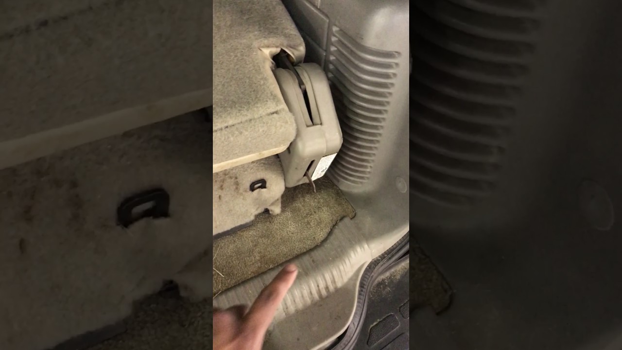 Third seat removal on a 2000 chevy suburban LT