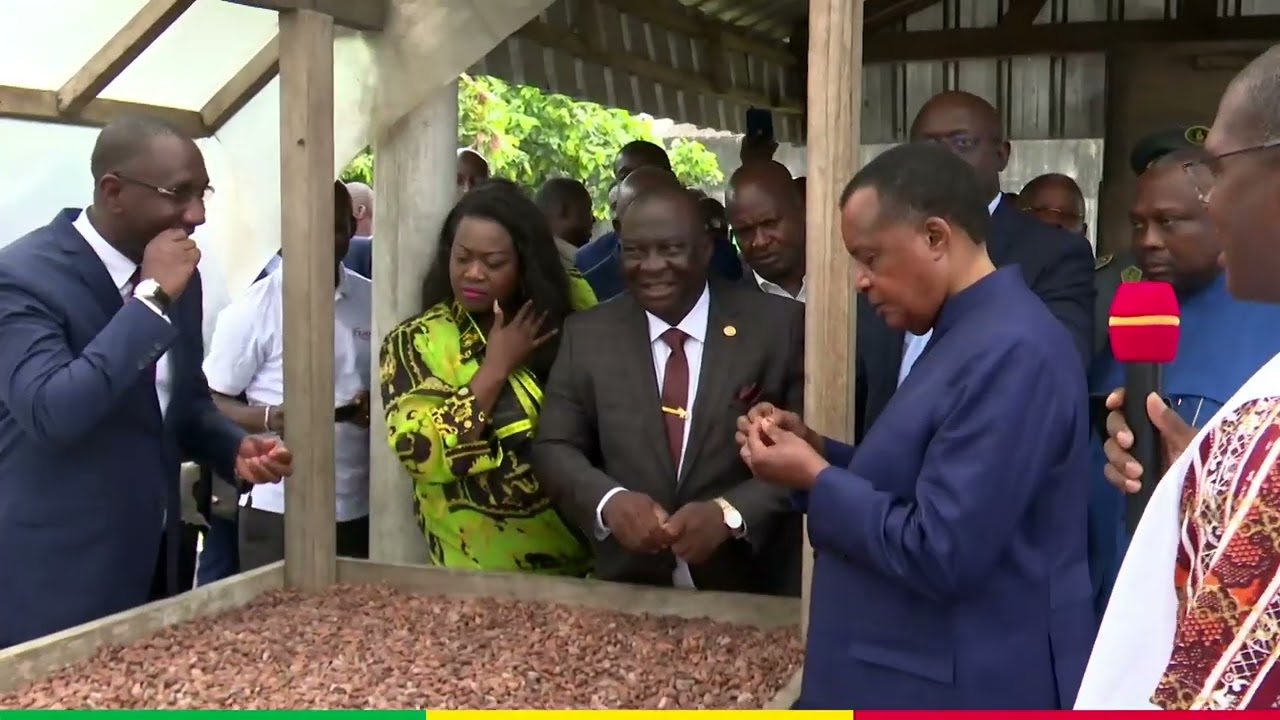 Denis #Sassou Nguesso visite l'entreprise de chocolaterie #CEMOI CI à #Yopugon à #Abidjan