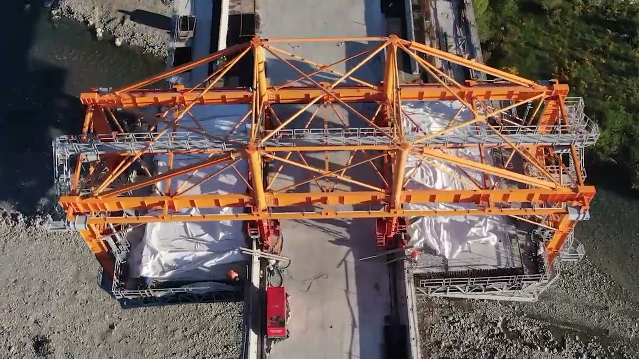 Obras del viaducto sobre los ríos Gállego y Aurín de la Autovía Mudéjar A-23 a su paso por Huesca