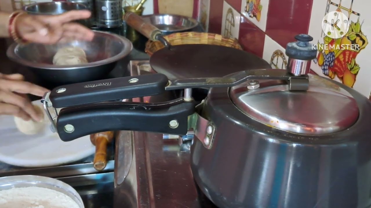aaj mein mere rasoi mein bannane za rahi hu katthal ke sabji or roti