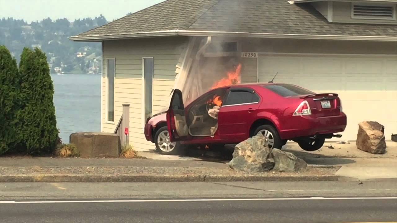 08/23/15 Rainier Avenue South Vehicle Collision and Fire
