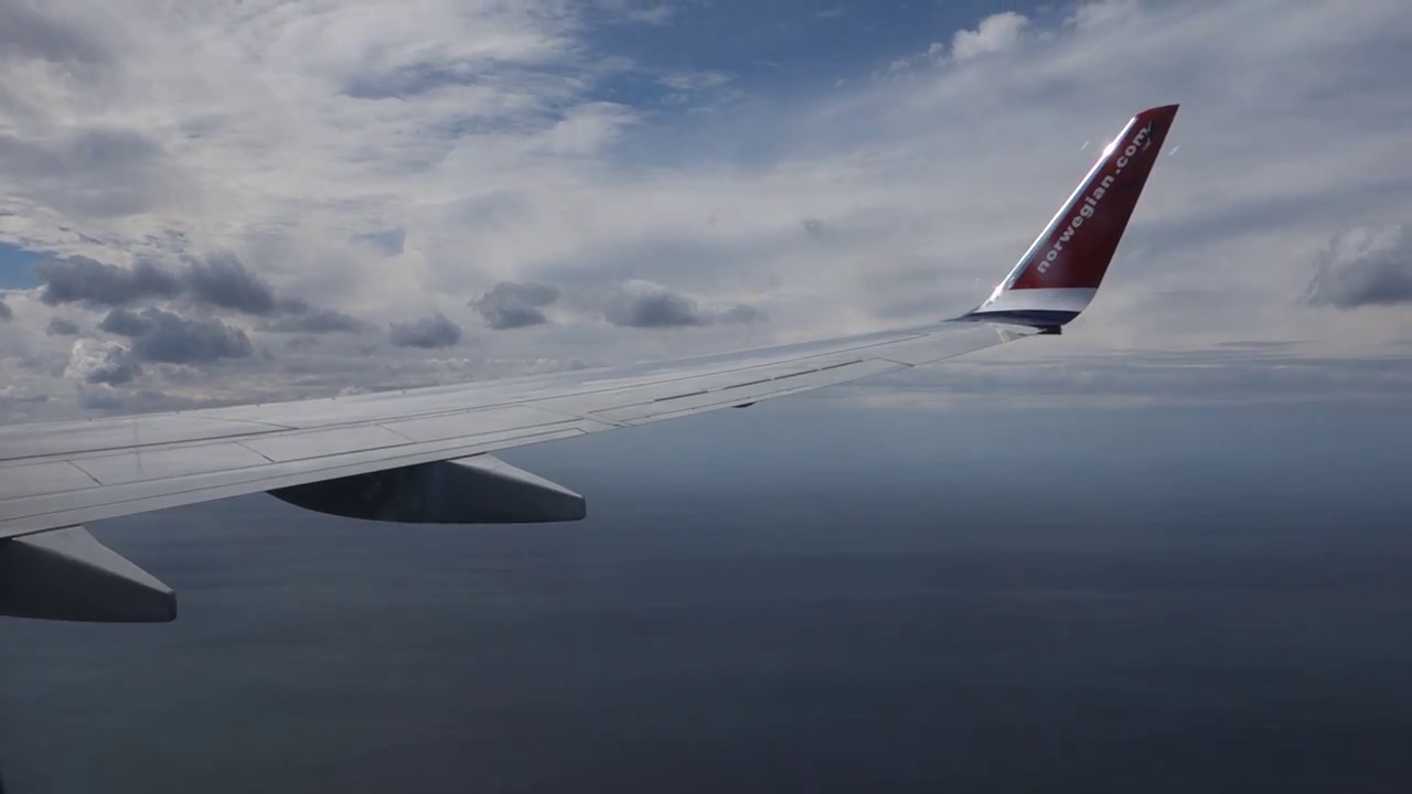 ✈ Norwegian - Boeing 737-800, ARN - VBY ✈