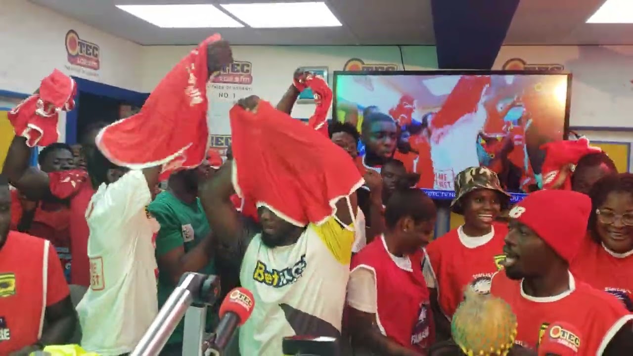 😮 How the Porcupine Tertiary storms OTEC Fm's studio with 'HOT JAMA'😍