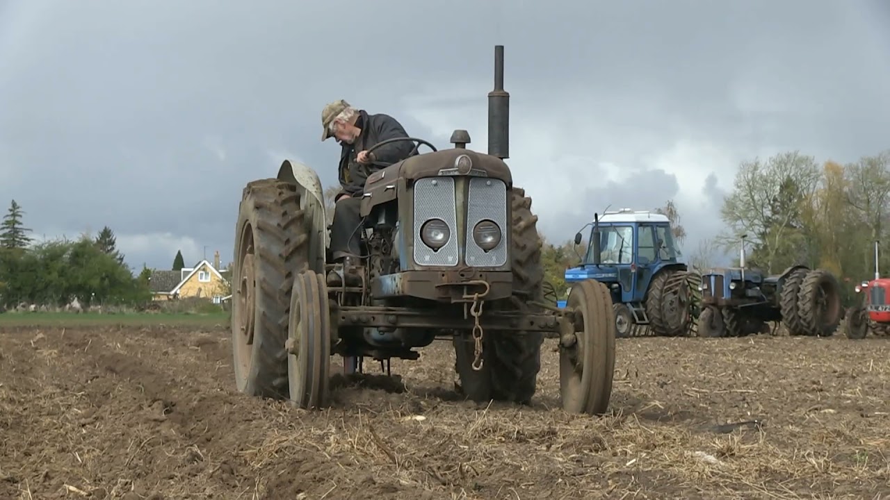 FORDSON SUPER MAJOR AND SUBSOILER