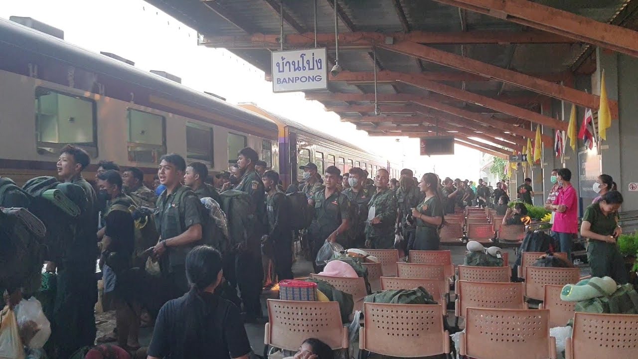 อัดแน่นไปด้วยรด. รถเร็ว 169 จอดบ้านโป่ง rapid train 169