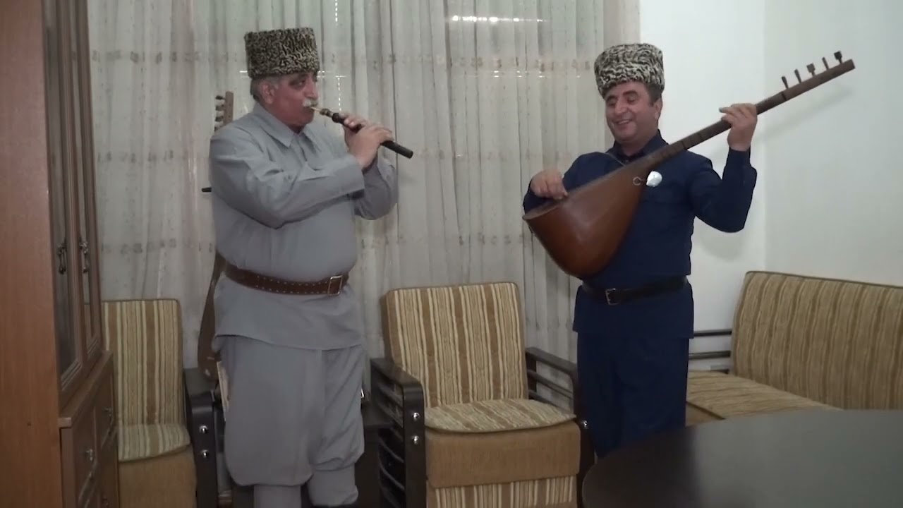 Dağların La&ccedil;ın aşığı - Əbd&uuml;ləli Axundov