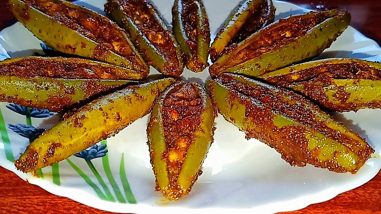 Spicy Masala Parwal Fry | मसालेदार परवल फ्राई ।