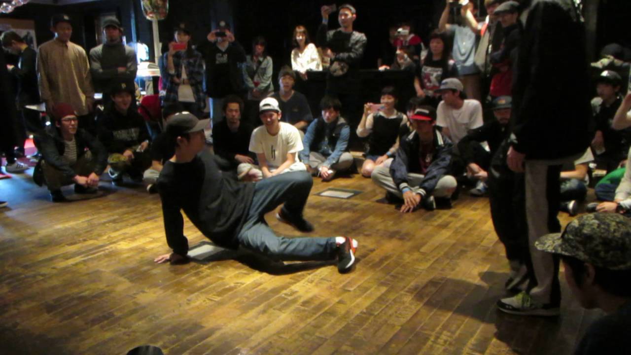 Footwork Top 8 / Boxcutta vs Ryo-z / Body Carnival Anniversary