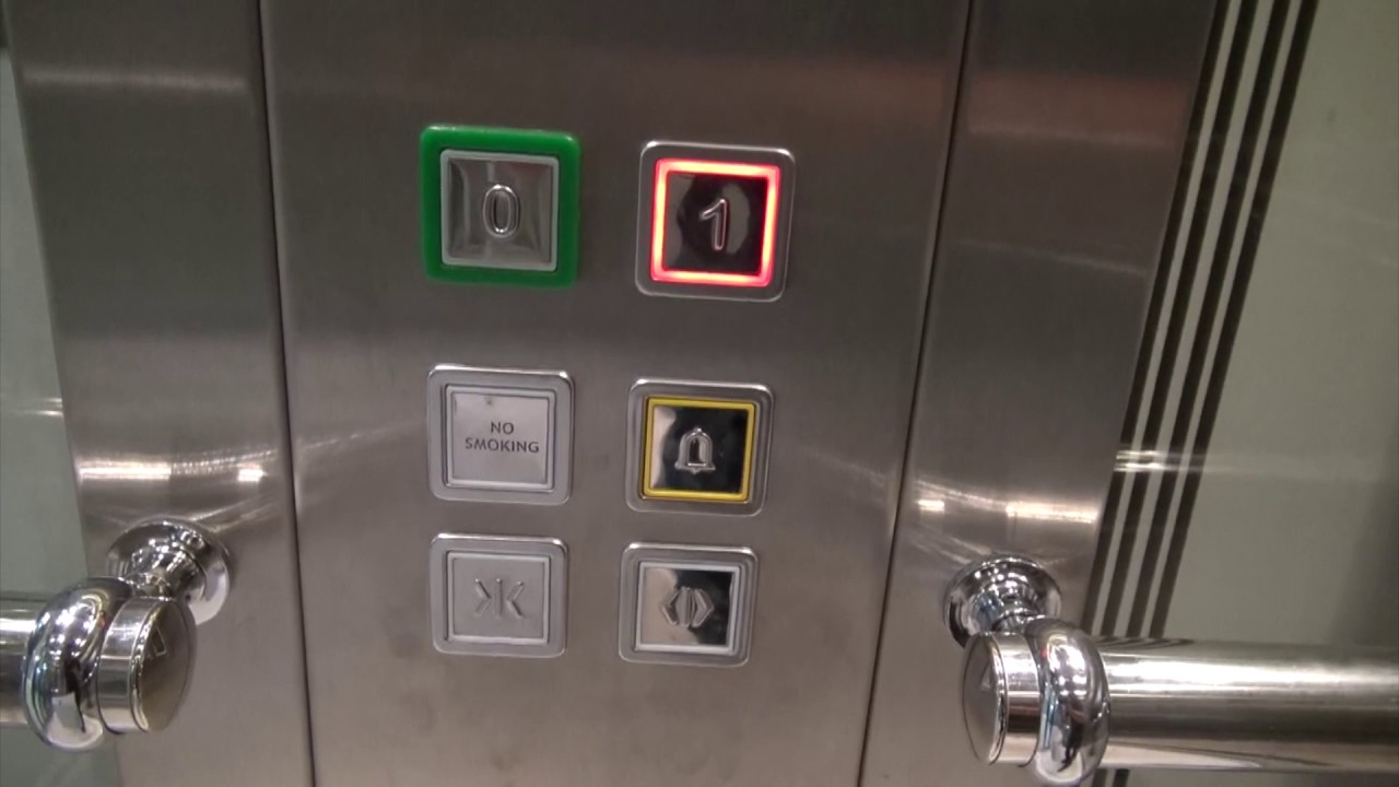 Kleemann MRL Traction elevator at the Reykjavik Iceland Airport duty free shop