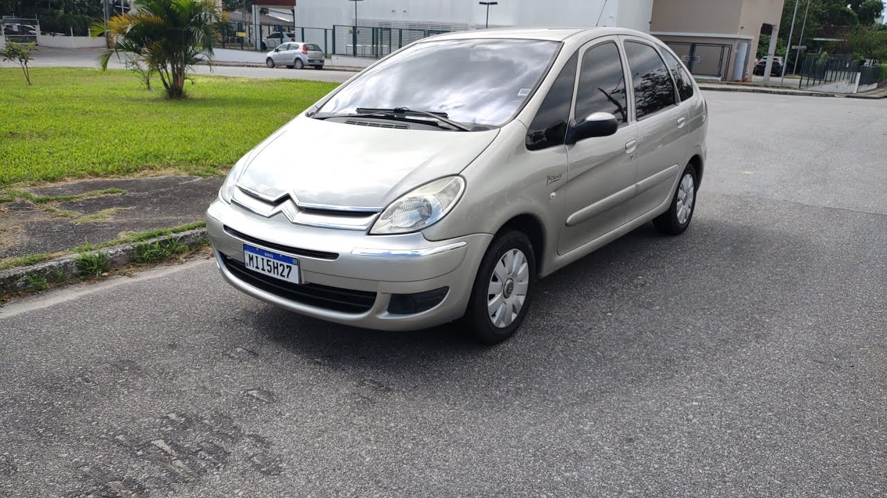 Citroen Xsara Picasso 1.6 2011 em perfeito estado de conservação. Um carro barato e completo.