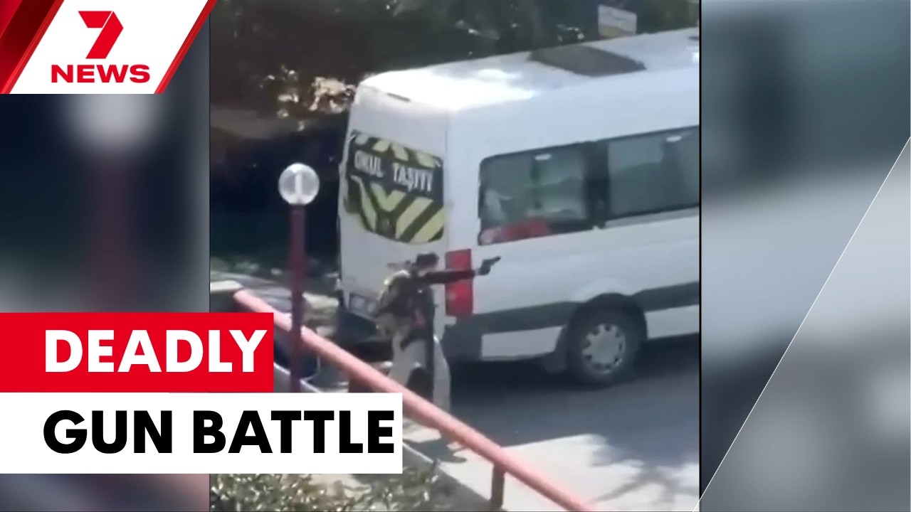 В Стамбуле, Турция, у израильского консульства произошла смертельная перестрелка | 7NEWS