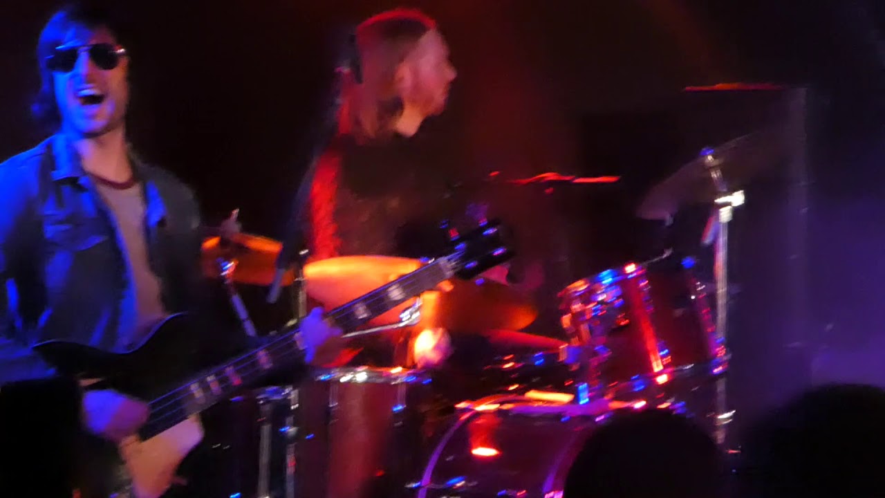 Oaysis - Cigarettes And Alcohol (Chinnerys, Southend. 08/02/2019)