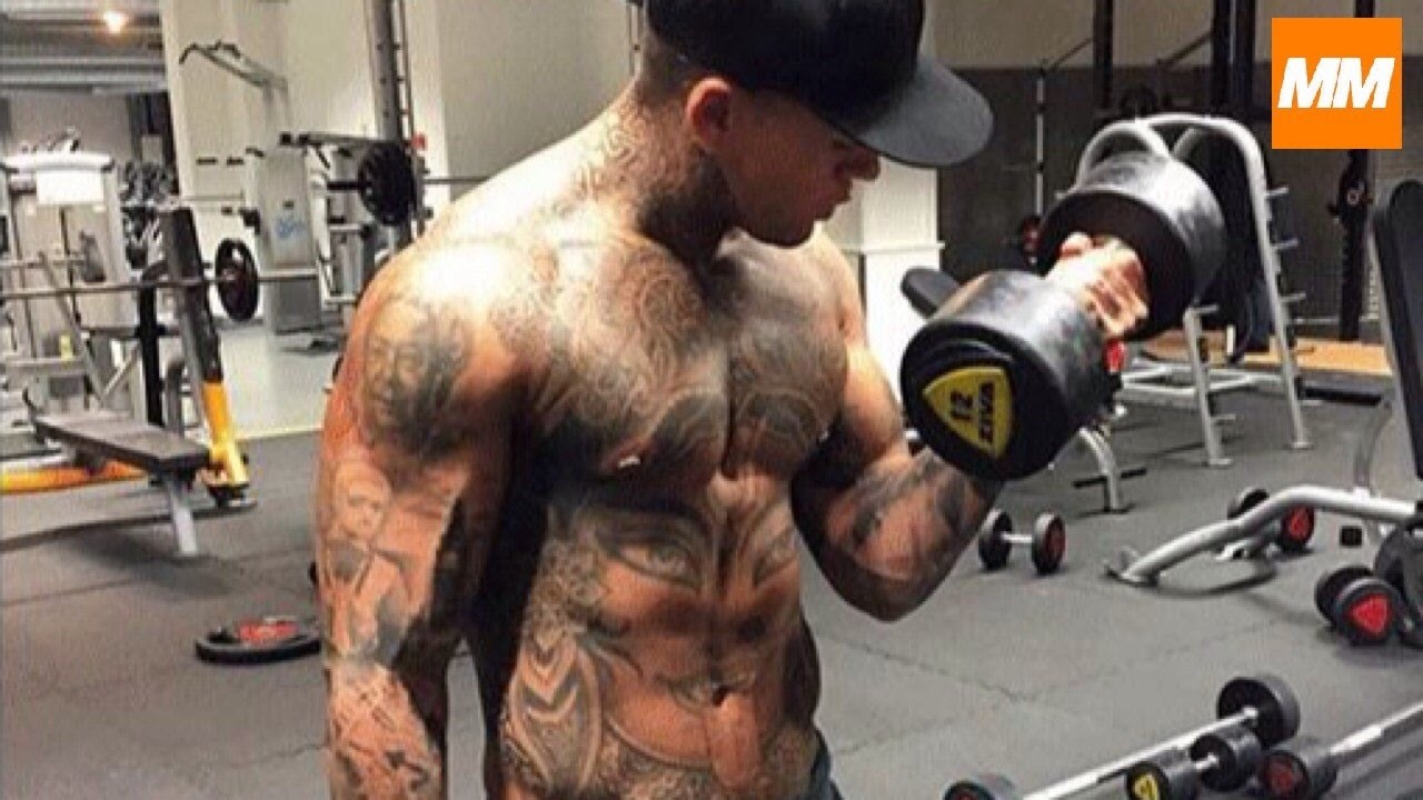 Stephen James Transformation: From Model to Muscle | Muscle Maximum