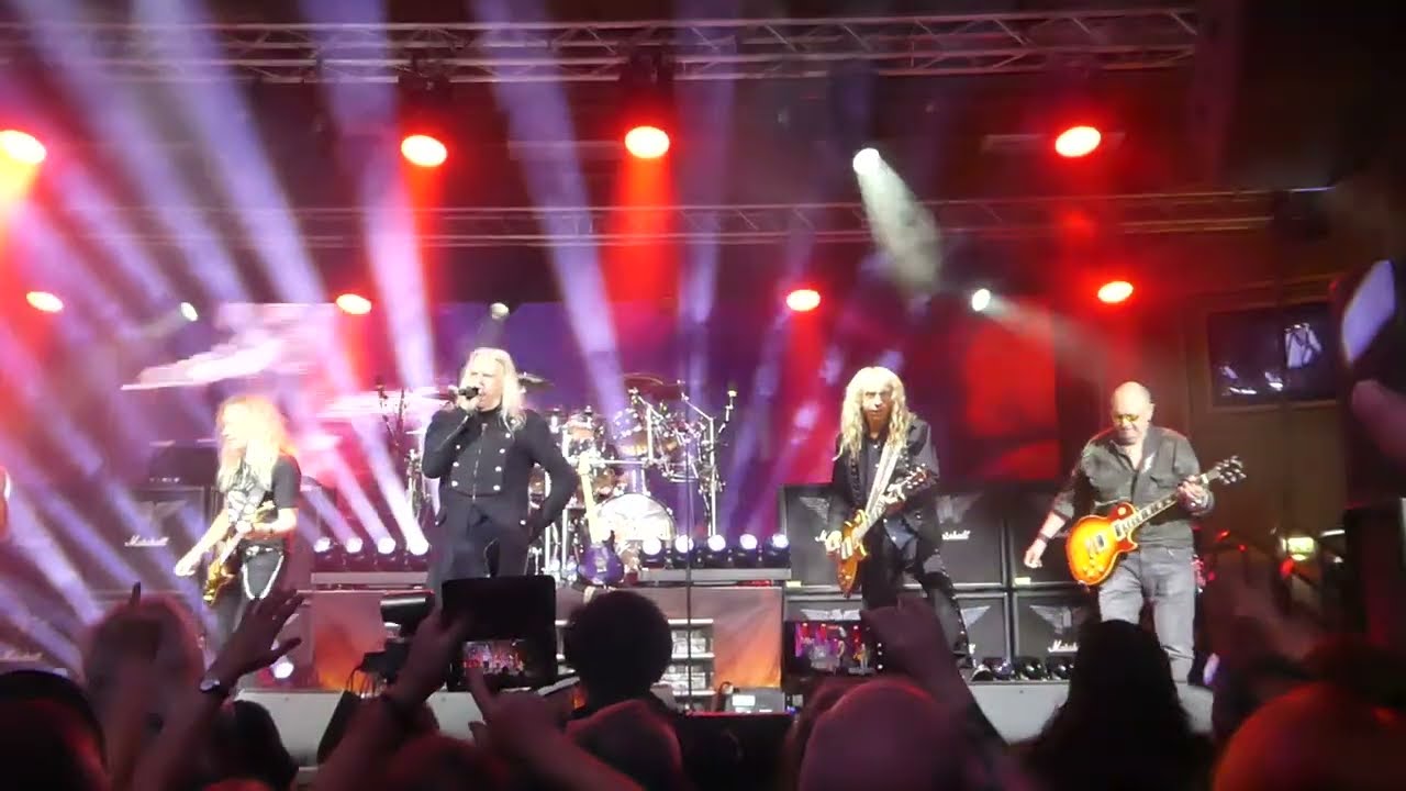 Saxon -  Denim and Leather live (with Paul Quinn) Sheffield  08.11.25