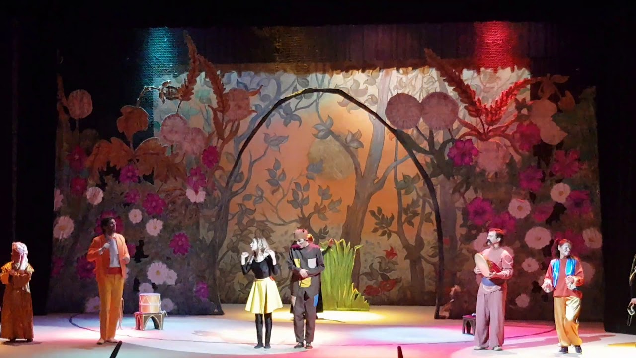 Genc tamaşaçilar teatri  ,,Tiq-tiq xanim