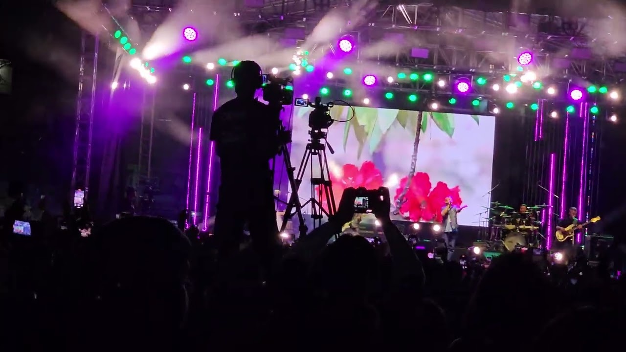 Sirfula Siraima Nepathya Live.