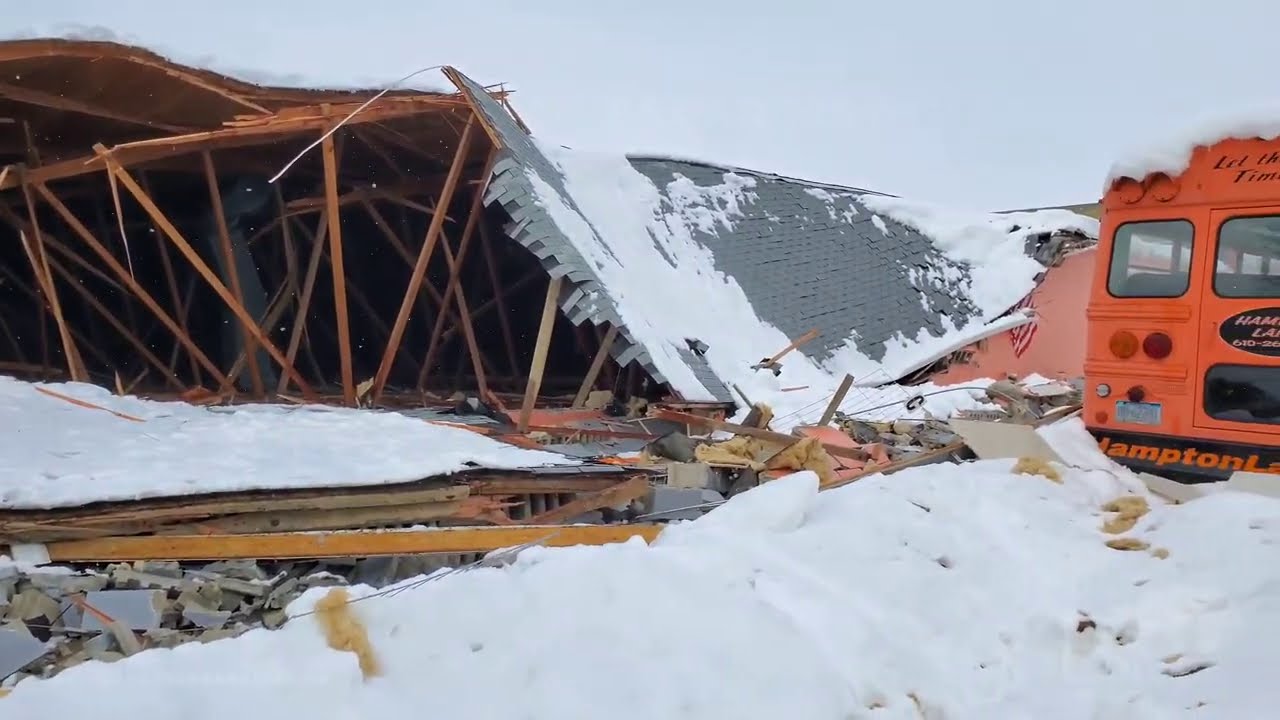 02-02-2021 Northampton,PA Heavy Snow Causes Major Structural Collapse At Pennsylvania Bowling Alley