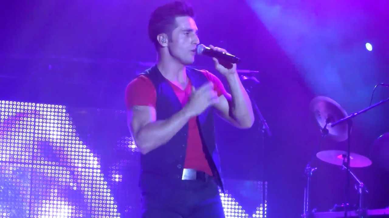 MI CONSENTIDA - David Bustamante (17/09/11 Esplugues de Llobregat Bcn) [HD]