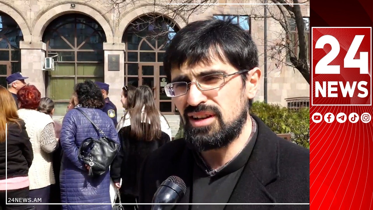 Ժողովուրդը ուրախ է, որ Սրբազանը Գյումրիում է, բայց շատ տխուր են, որ նրան չեն կարողանում տեսնել