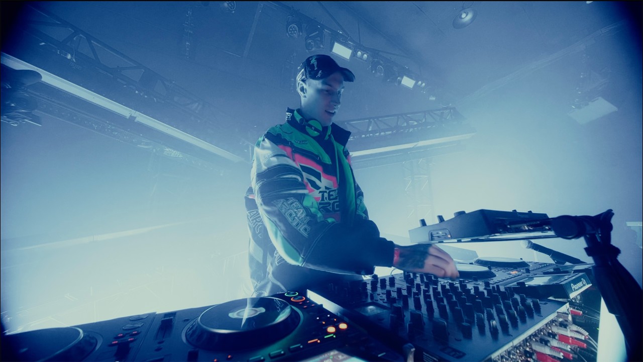 Uberjakd @ Doof Melbourne