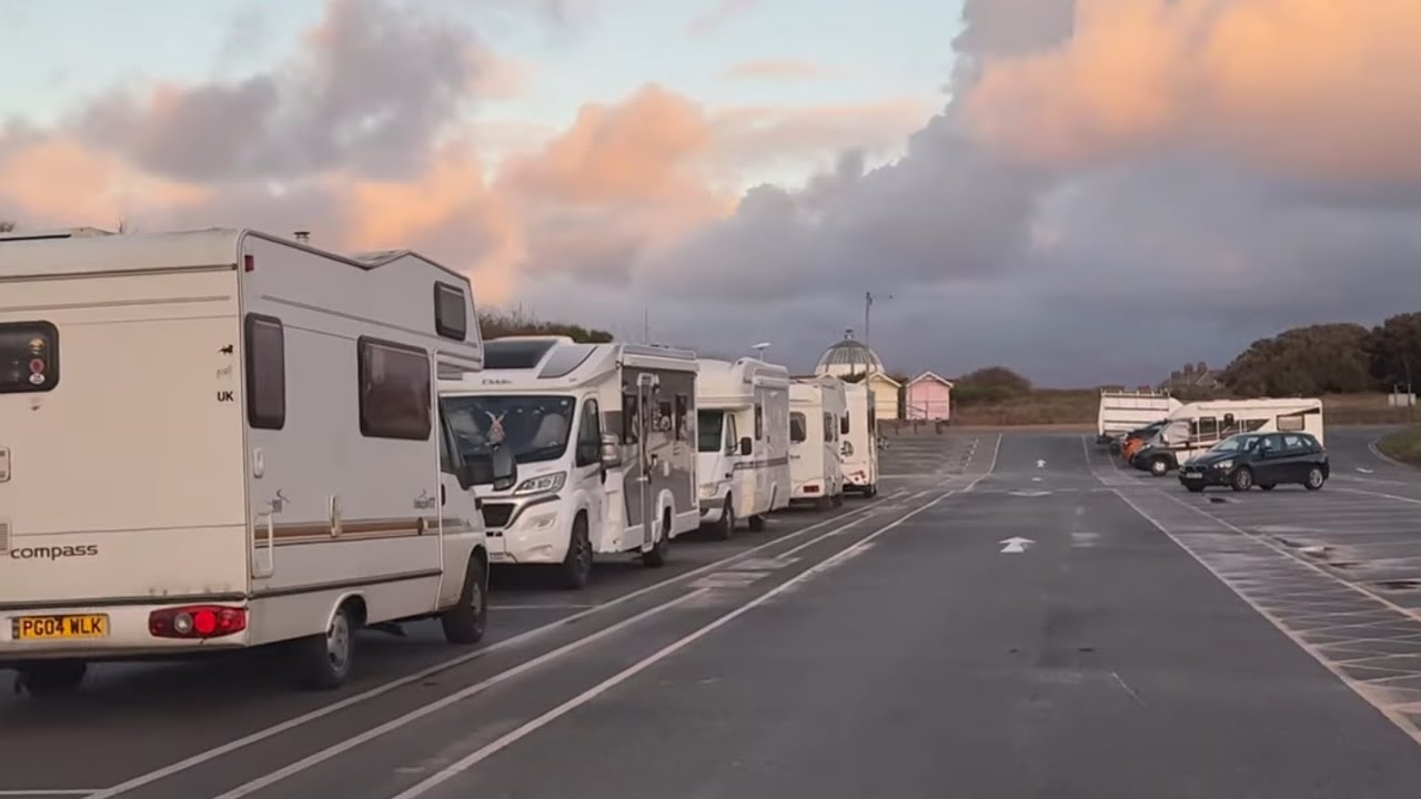Fleetwood campervan park up | £5 a night for motorhome/campervan