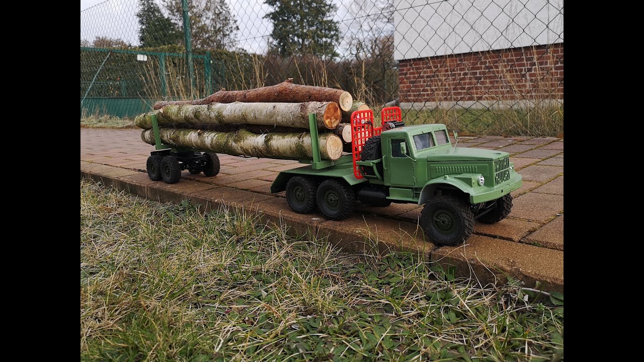 WPL-Kraz 255 Holztransporter