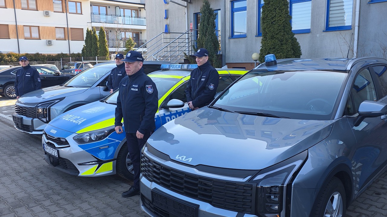 Nowe radiowozy trafiły do kępińskiej policji