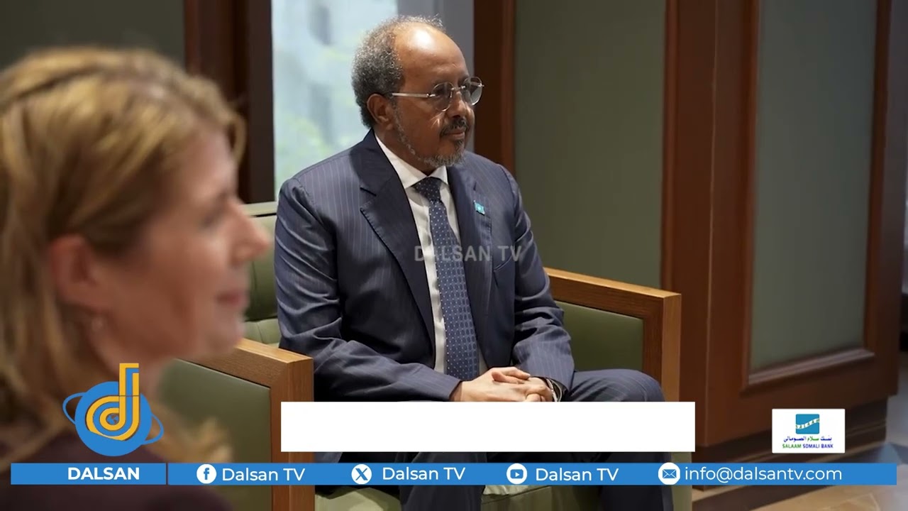 Madaxweyne JFS Xasan Sheekh oo qaabilay wafdi kasocda dowladda Ingiriiska.